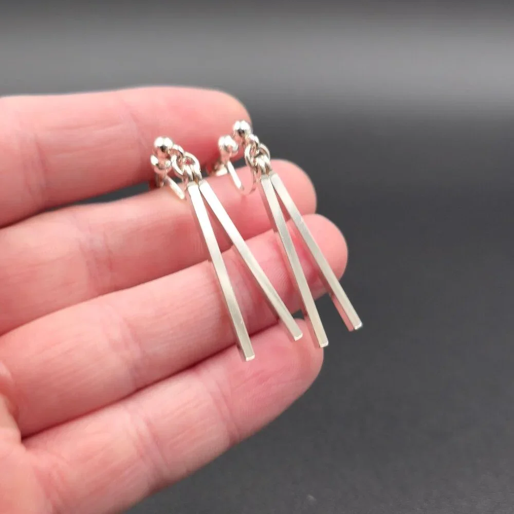 Sterling Silver Bright Double Bar Screw On Earrings A6432